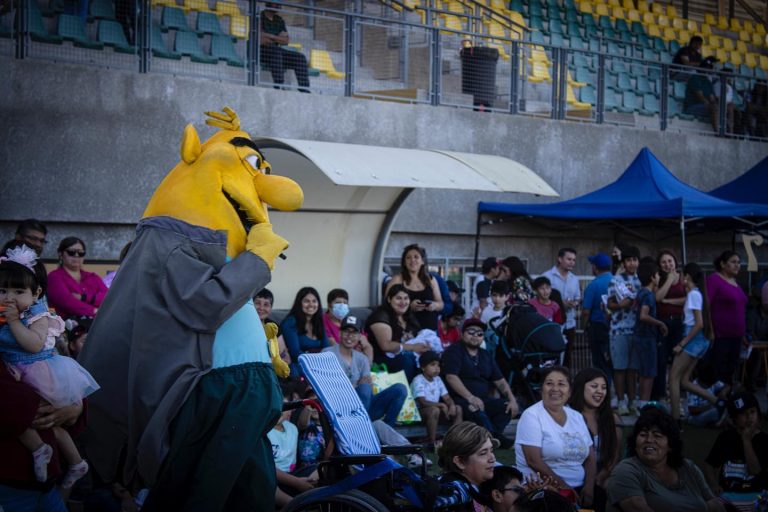 Los niños de la comuna de Andacollo disfrutaron de una gran fiesta navideña