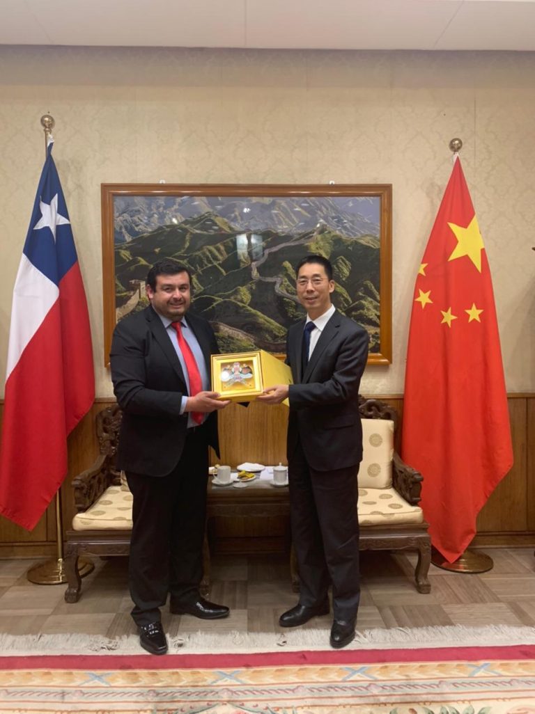 La Higuera inicia vínculo de integración cultural con China