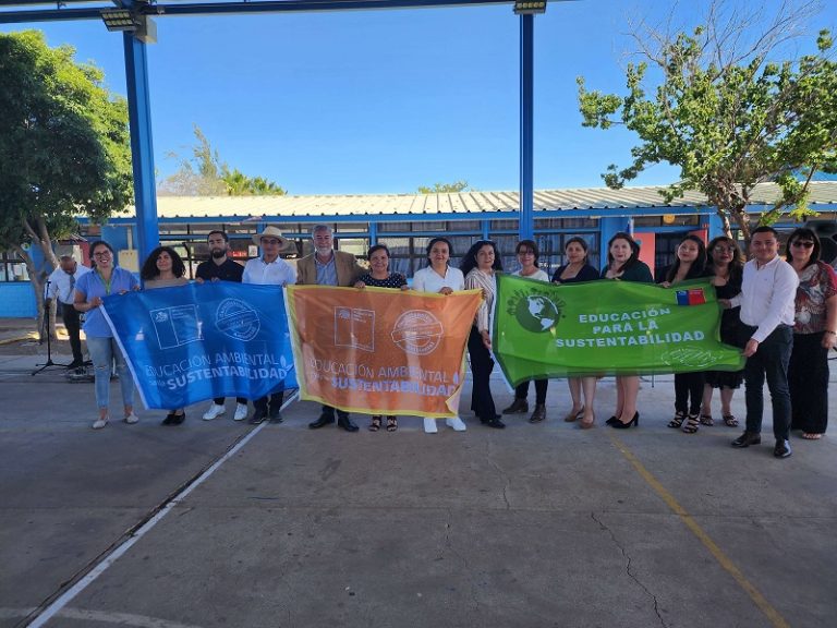 Premian labor ambiental de 8 establecimientos educacionales de Ovalle
