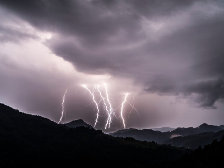Declaran Alerta Temprana Preventiva por tormentas eléctricas en la región