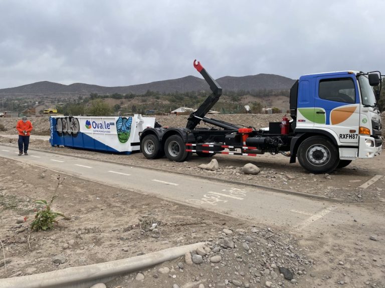 Municipio hace llamado a utilizar correctamente los contenedores de basura histórica en Ovalle
