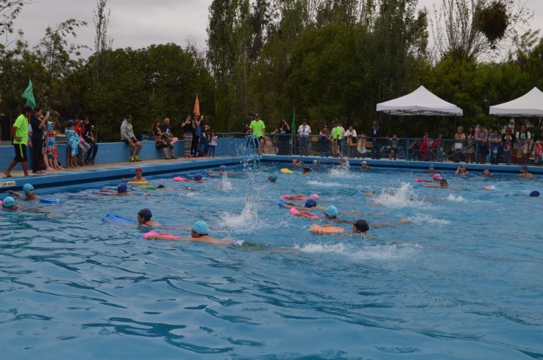 Piscina Municipal abrirá los domingos para público general durante el verano 2023