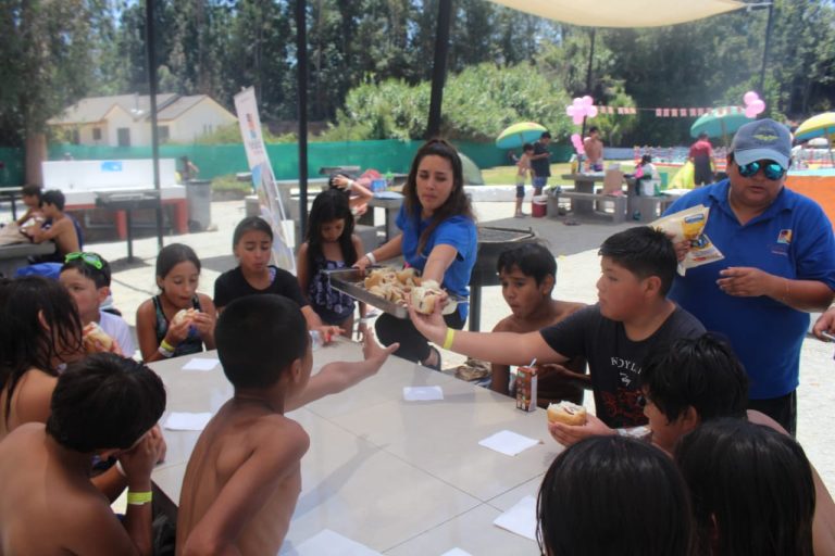 Vacaciones por un Día permitió que más de 300 niños de Paihuano disfrutaran de un entretenido día de paseo