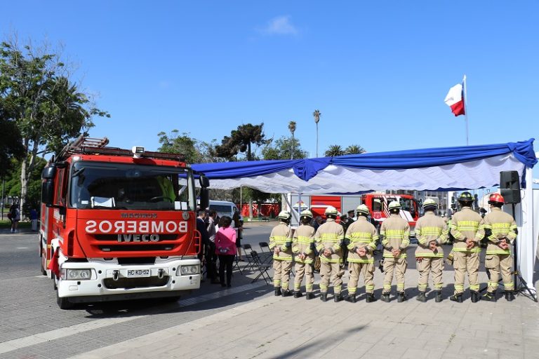 Destacan gestión de Gobernadora Regional en inversión histórica destinada a bomberos de la región