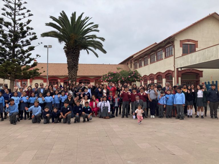 En Colegio Diego de Almagro de Los Vilos se realiza  ceremonia regional de inicio de año escolar