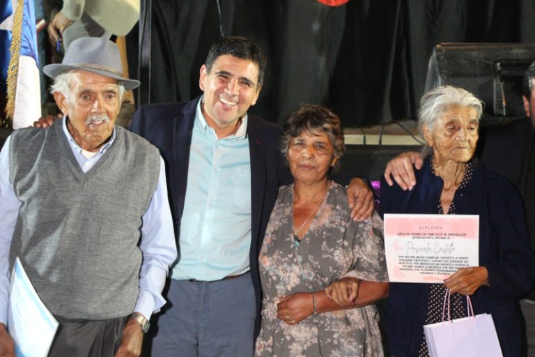 El Tome Alto de Monte Patria celebra su aniversario N°33 con reconocimiento a adultos mayores