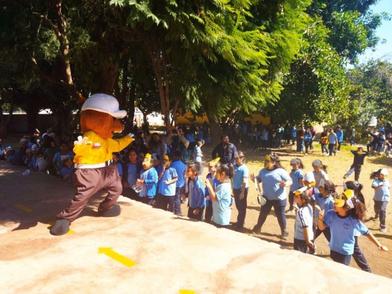 En Escuela Crisol de Ovalle CONAF conmemoró el Día Internacional de los Bosques y del Agua