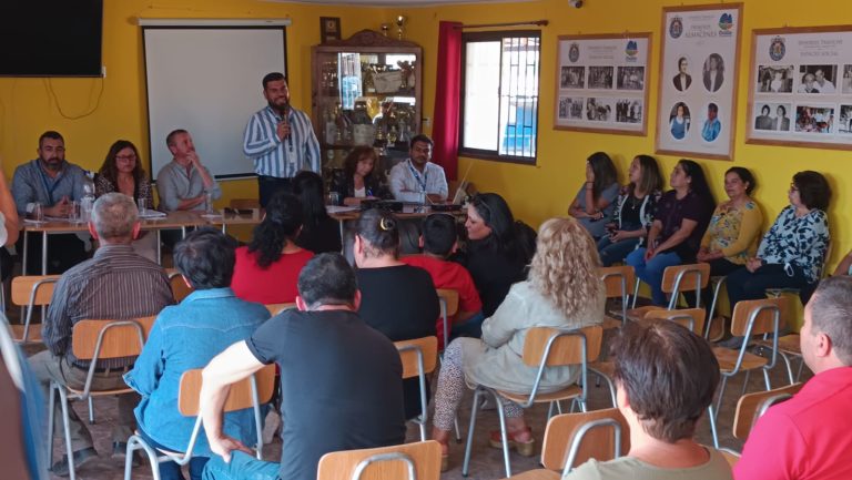 Comité Nueva Generación aprueba firma de mandato para  que empresa realice el diseño de sus futuras casas