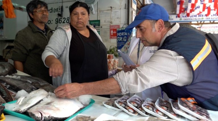 Entregan recomendaciones para el consumo seguro de pescados y mariscos previo a Semana Santa