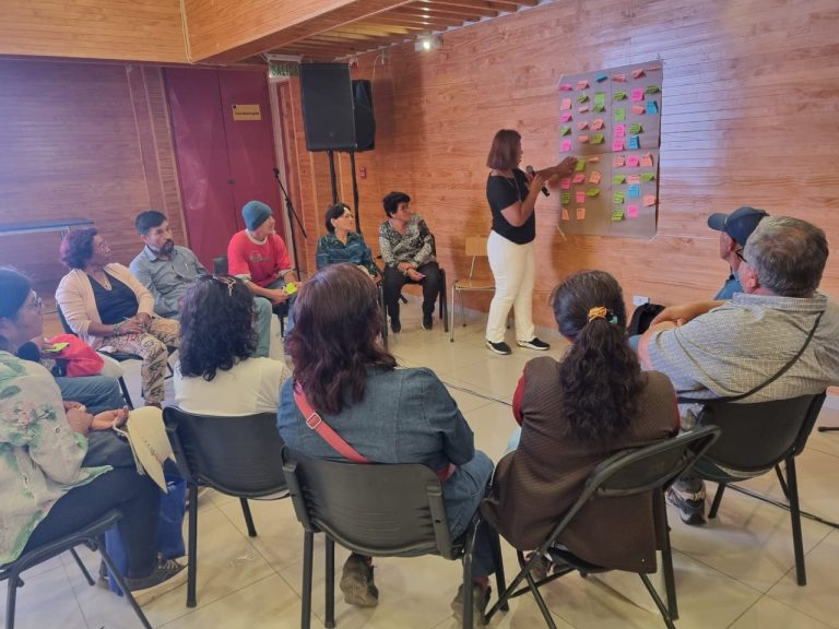 Economía circular: INDAP incentiva la reutilización de  productos considerados como desechos