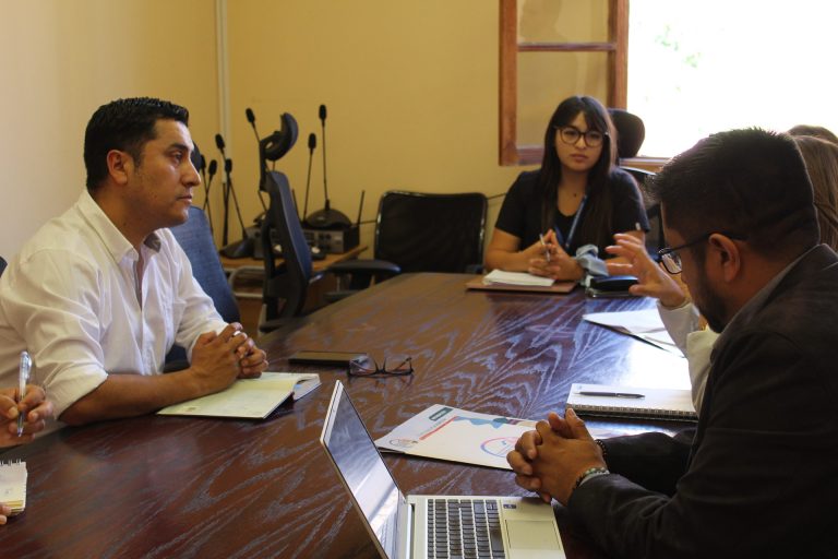 Presentan resultados de encuentro de participación  de niños, niñas y adolescentes a alcalde de la comuna de Paihuano