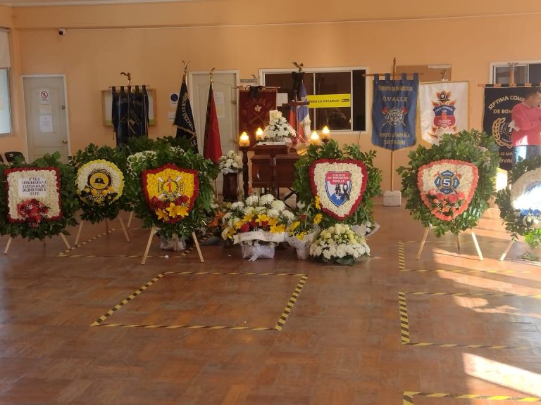Con honores despiden a insigne vecino y bombero ovallino