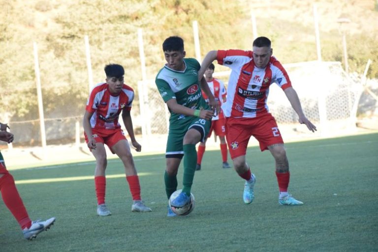 CSD Ovalle empata de local y se mantiene en el liderato