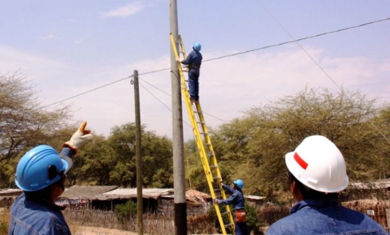 Proyecto que dotará con luz eléctrica a localidades rurales de Combarbalá logra importante avance en su tramitación  