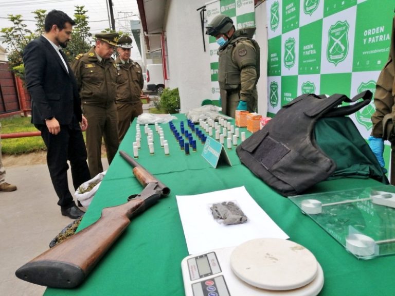 OS7 decomisó explosivos, armamento y droga en Cerrillos de Tamaya