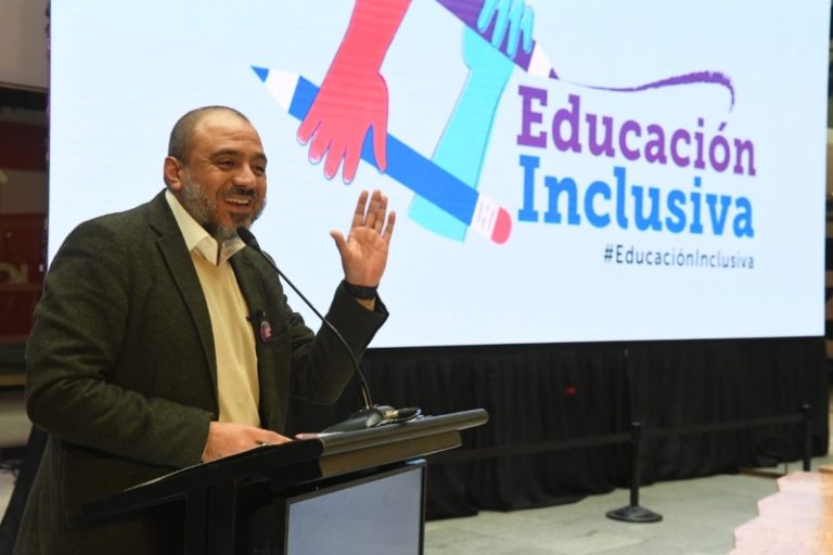 Mineduc y MMEG presentaron orientaciones para la inclusión de la comunidad LGBTIQA+ en el sistema educativo