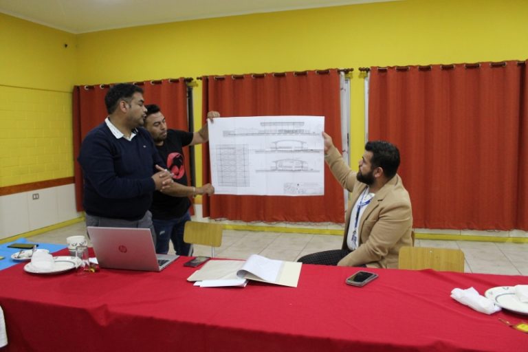 Vecinos del sector Media Hacienda felices con nuevo techado
