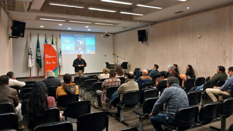 Inician en Limarí planes formativos de Red Cooperativa para organizaciones y profesionales de economía social