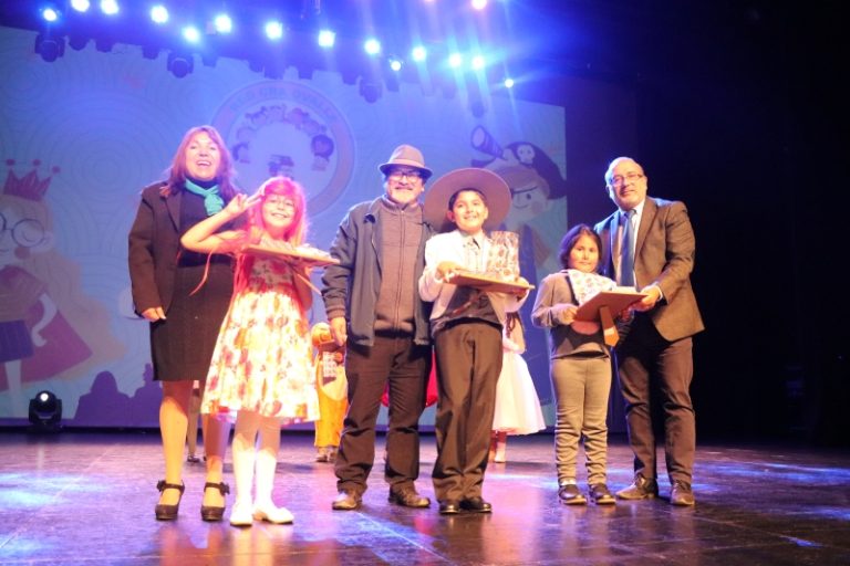 Estudiantes dan vida a la quinta versión del Concurso Comunal de Cuentería