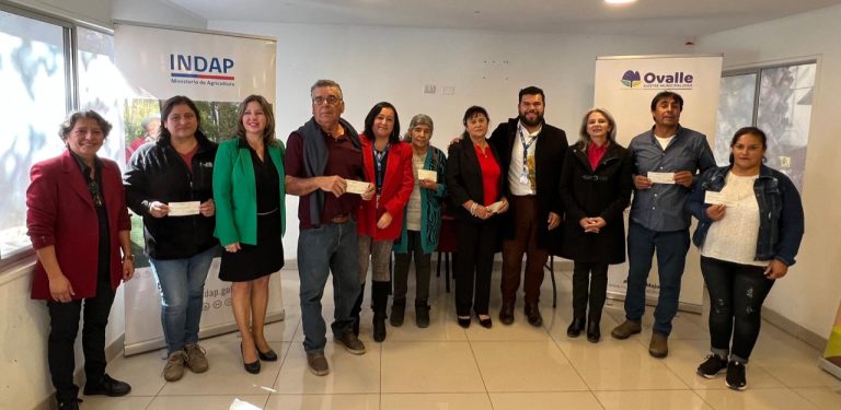Agricultura Familiar Campesina e Indígena de Ovalle recibe recursos para insumos y/o equipamiento agropecuario