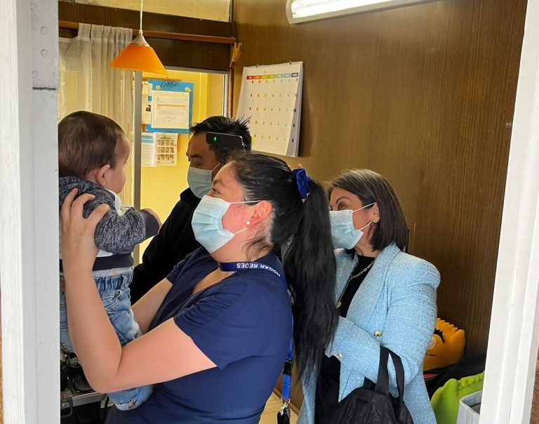 Niños y niñas del sistema residencial obtienen cédula de identidad gracias a operativo móvil del Registro Civil