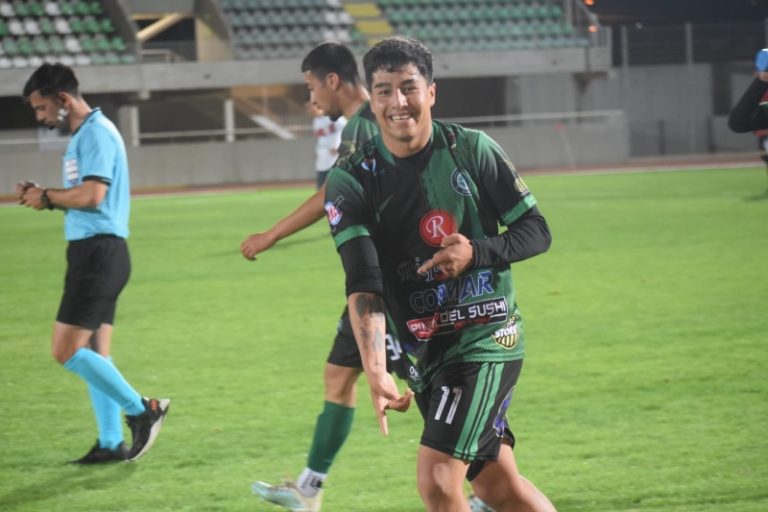 Club Social y Deportivo Ovalle alcanza el liderato exclusivo