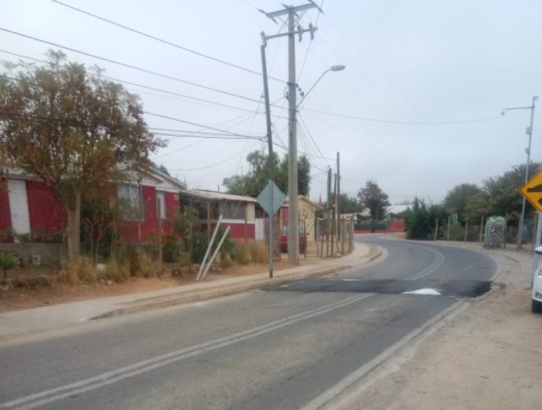 Instala reductores de velocidad en la comuna de Punitaqui