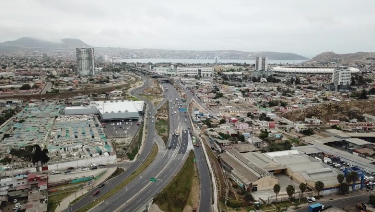 Aguas del Valle invierte más de $ 2 mil millones en restitución de alcantarillado en sector Ruta 5 en Coquimbo