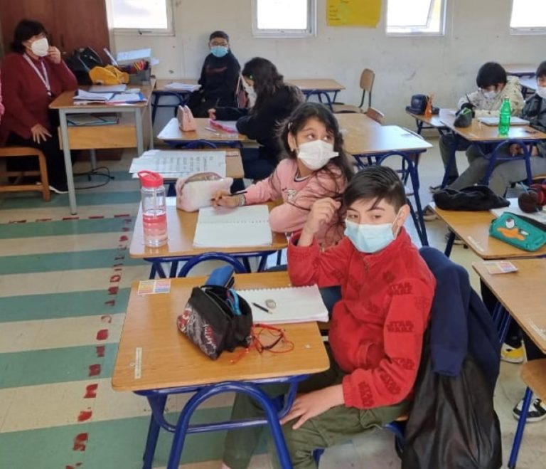 Vuelta a clases: autoridades llaman a la velar por la prevención de enfermedades respiratorias en los colegios