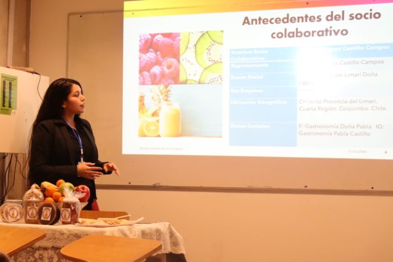 Estudiantes asesoran a emprendedores e instituciones con ideas innovadoras de mejoramiento