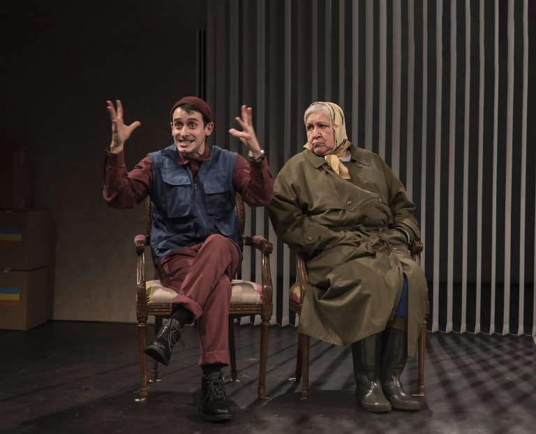 Dos rostros del teatro chileno llegan a Ovalle a celebrar los 10 años de TMO