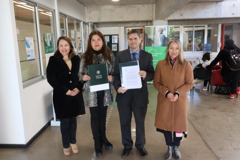 Firman convenio de colaboración para apoyar trabajo en favor de infancias vulneradas