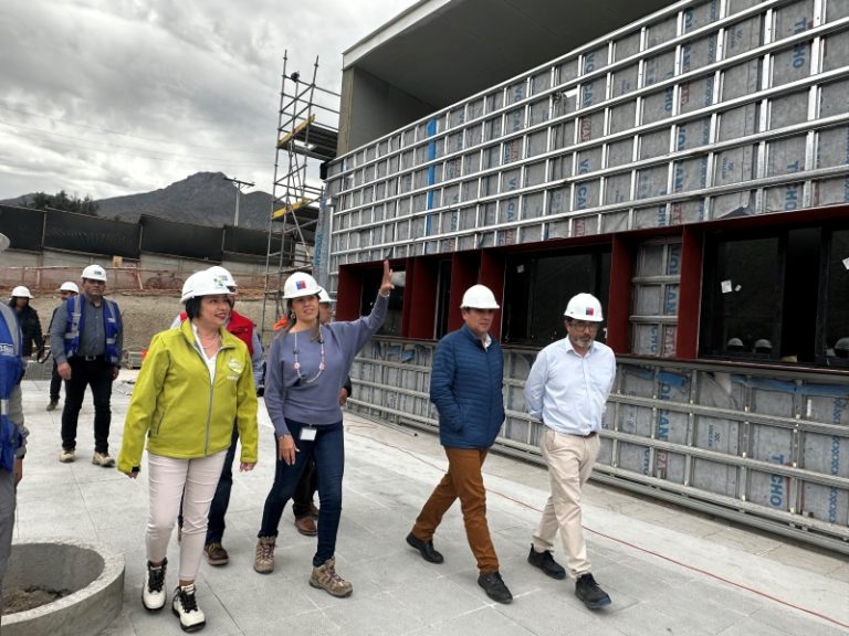 Más de 3.200 puestos de empleo directos está generando el Gobierno Regional