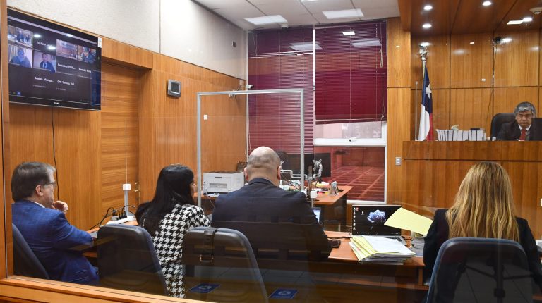Dictan medidas cautelares contra Roberto Dueñas por atentado contra la autoridad y amenazas no condicionales
