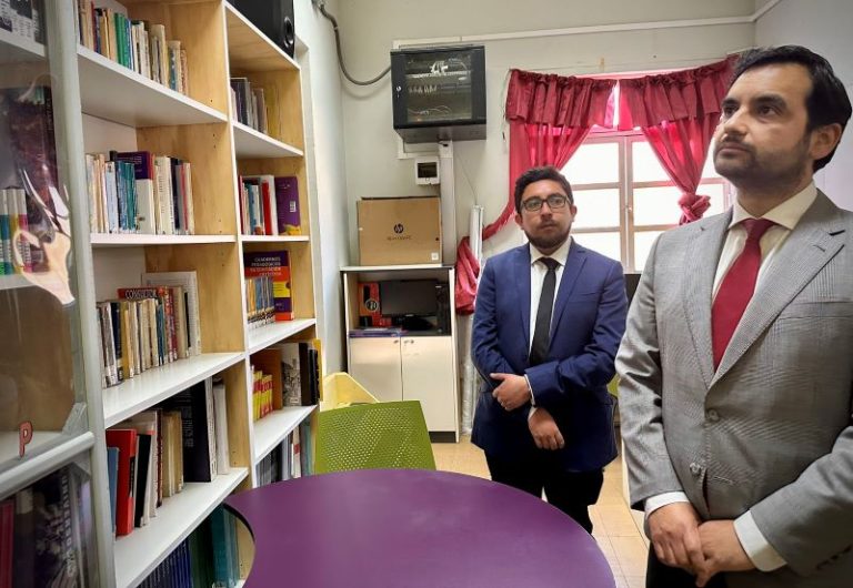 Sename inaugura casa femenina para jóvenes privadas de libertad