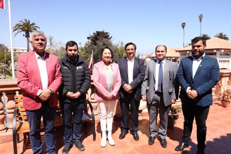 Alcaldes valoran y respaldan “Plan Sequía” anunciado por la Gobernadora Regional, Krist Naranjo 