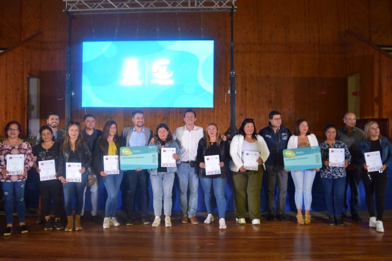 284 familias de Coquimbo fueron beneficiadas con tarjetas para comprar materiales con un monto 1 millón y medio de pesos