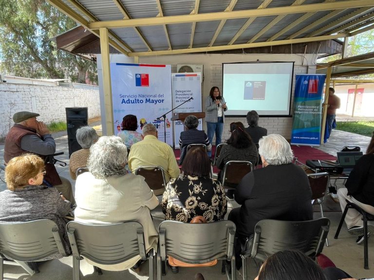 Adultos Mayores de Illapel se capacitan junto a SENAMA, SERNAMEG y SERNAC