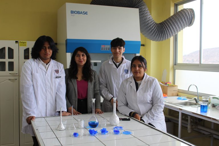 Estudiantes del Colegio Raúl Silva Henríquez lograron primer lugar en concurso nacional de ciencias