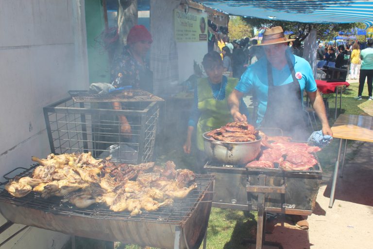 Diversas preparaciones dieron vida a la octava versión de la Fiesta del Chancho en Limarí