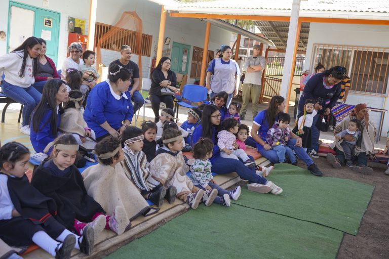 Comunidad educativa del jardín infantil Chaskitas realiza tradicional celebración sur andina “Tincuy”