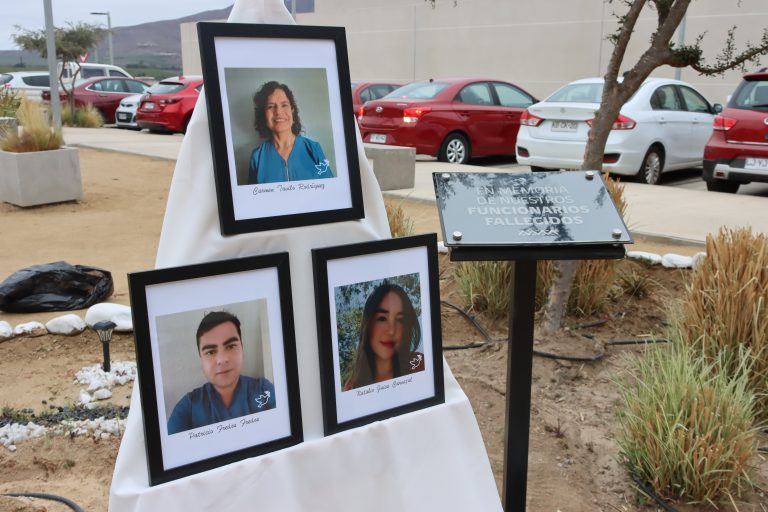 Hospital Provincial de Ovalle rinde homenaje a trabajadores fallecidos que dedicaron su vida a la salud pública