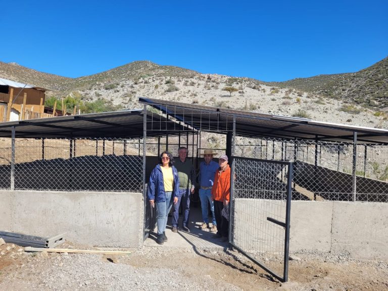 Dirigentes campesinos de Combarbalá conocen los distintos apoyos brindados por INDAP al Mundo Rural
