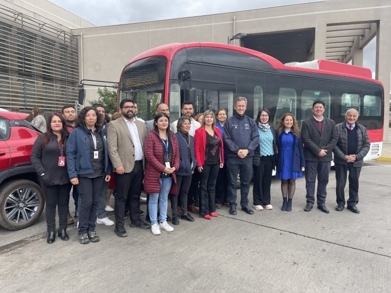 Ministro Muñoz anuncia el ingreso de las bases de licitación de buses eléctricos para Ovalle