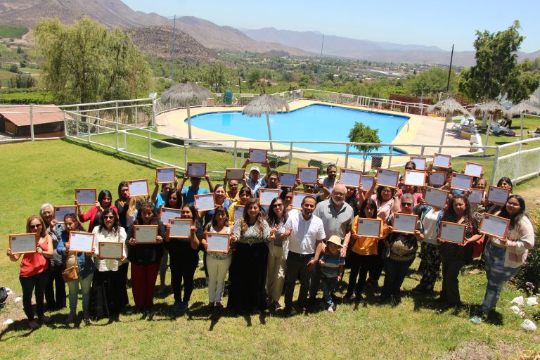 Emprendamos Semilla de FOSIS certificó a 68 usuarios pertenecientes a diversas comunas del Limarí