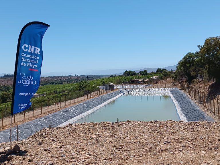 Inauguran embalse de regulación corta para mejorar eficiencia hídrica de la pequeña agricultura