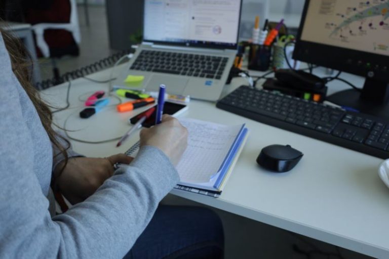 Funcionarios se certifican en nuevo modelo de evaluación para familias postulantes a procesos de adopción y acogimiento familiar