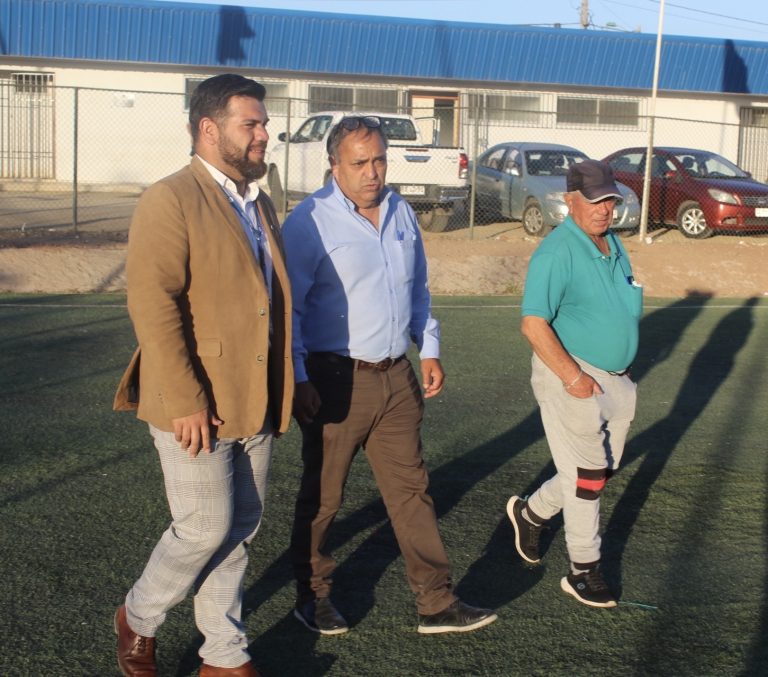 Municipio aprobó 25 millones de pesos para el mejoramiento de la cancha del Complejo AFAO en Ovalle