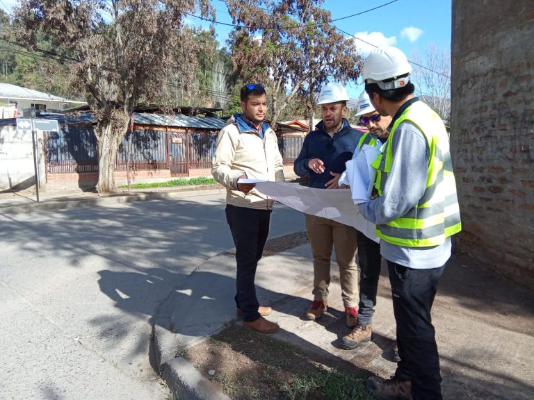 Aguas del Valle avanza en la renovación de 122 metros de redes en calle Mirador Poniente de Ovalle