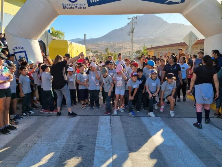 Establecimientos educativos de Monte Patria celebran el Día de la Actividad Física con entretenidos panoramas deportivos